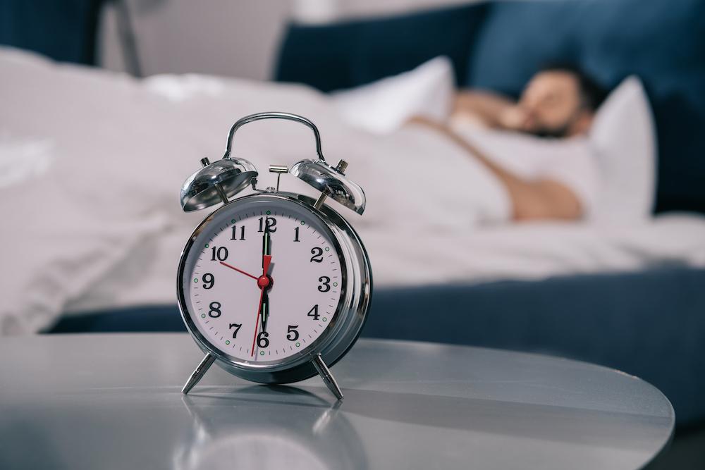 How to Keep a Consistent Sleep Schedule